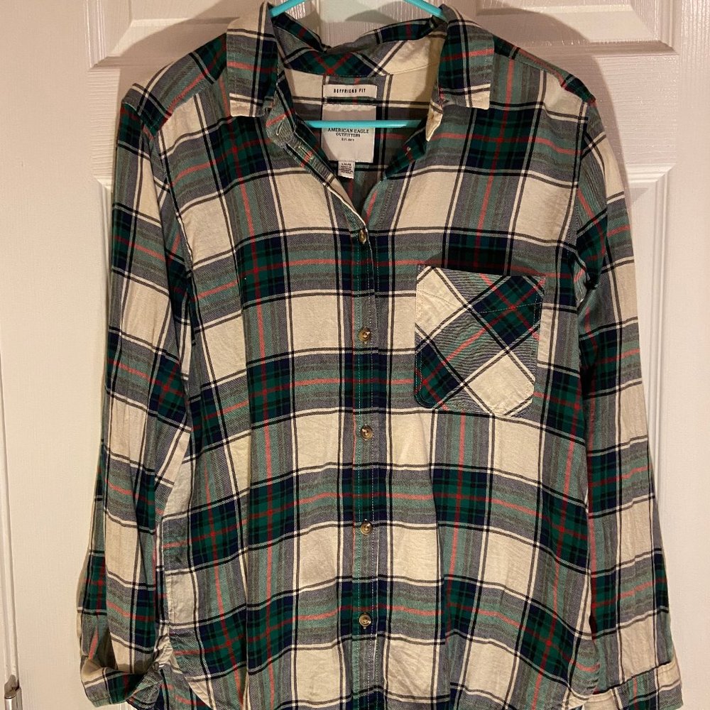 American Eagle Standard Fit Flannel
